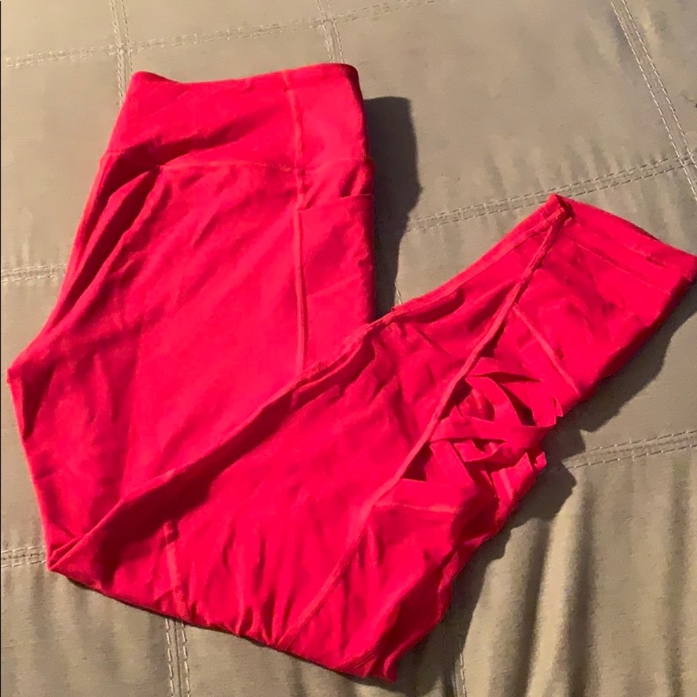 Victoria Secret Knockout Leggings NWOT